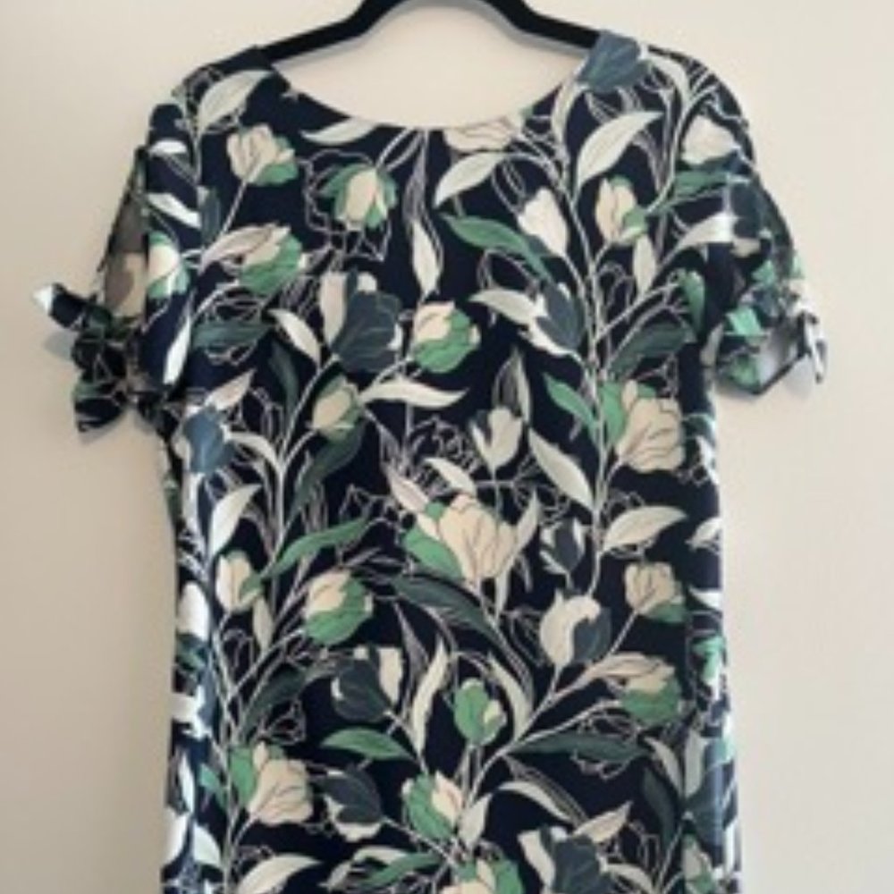 Small Banana Republic Floral Shift Dress